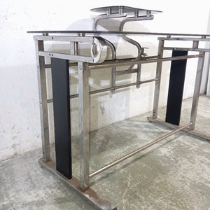 Escritorio Moderno con Estante Elevado para Monitor - Vidrio Negro y Metal - imagen 5