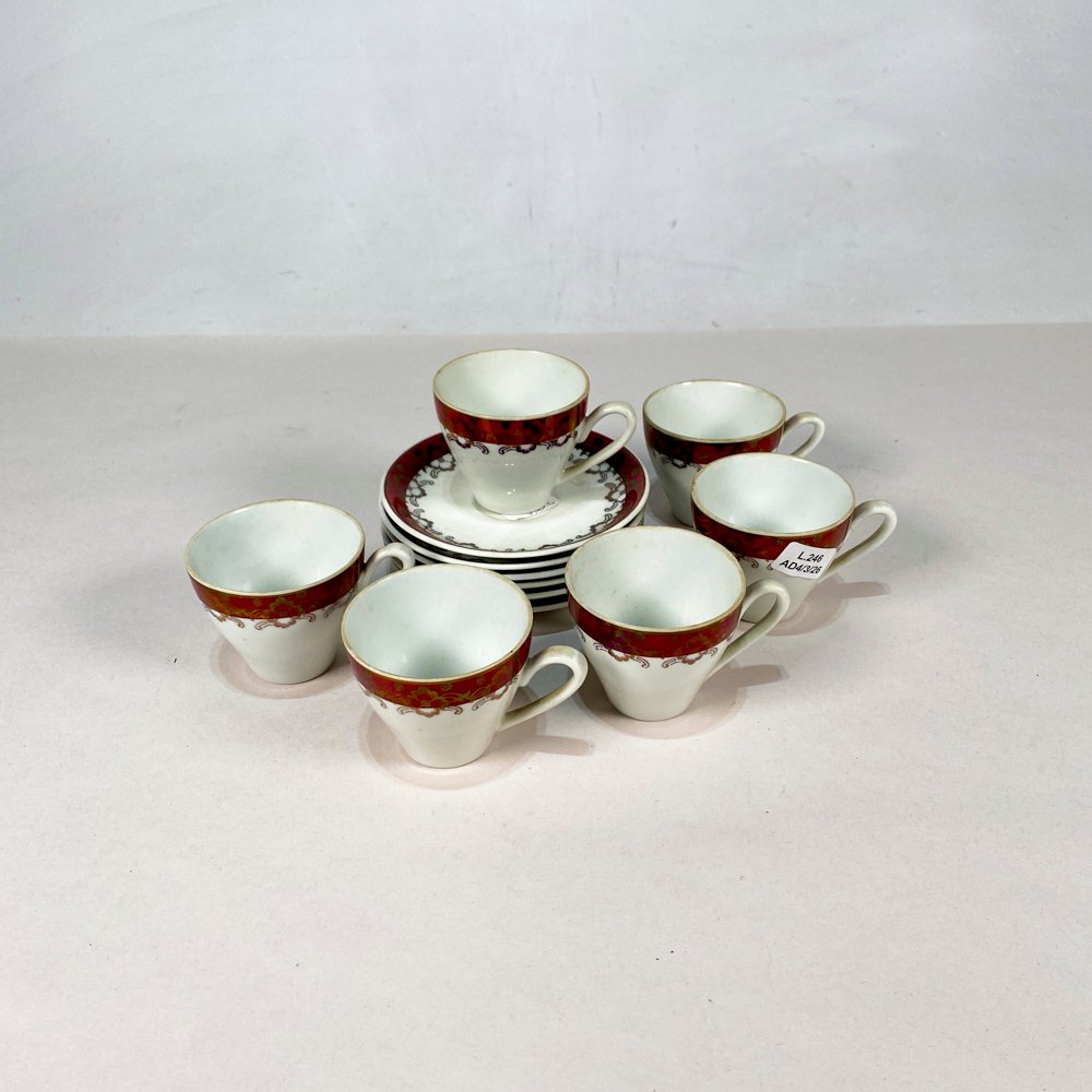 Lote siguiente: Juguetes para café con pocillos y platitos