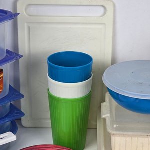 Lote de Tupperware, Bandejas, Moldes y Utensilios de Cocina - imagen 3