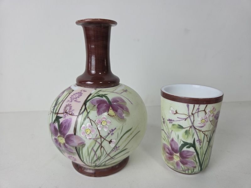 Conjunto de jarra de noche y vaso a juego de vidrio opalina decorado a mano - imagen 2