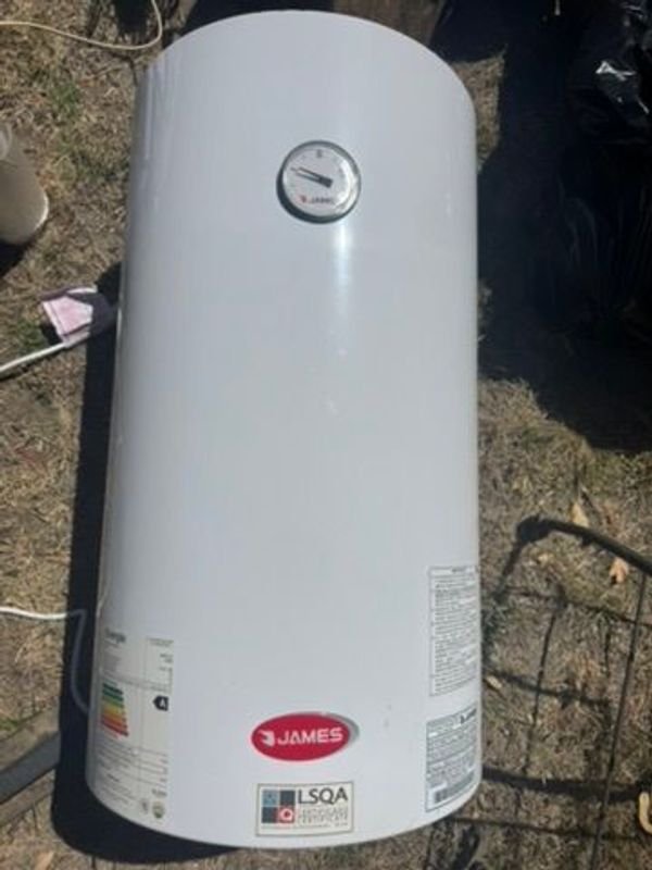 Termotanque eléctrico James de 60 litros en buen estado - imagen 6