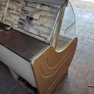 Heladera Vitrina Refrigerada para Exhibición - imagen 4