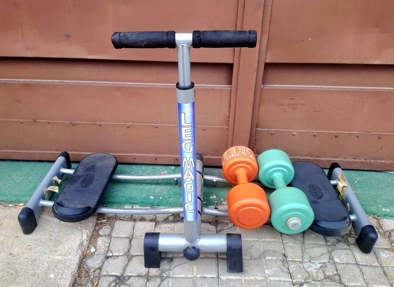 Lote anterior: Máquina de ejercicio para piernas y glúteos Leg Magic con pocas pesas plásticas