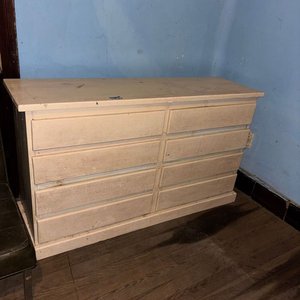 Cómoda de Madera Clara con 8 Cajones - imagen 2