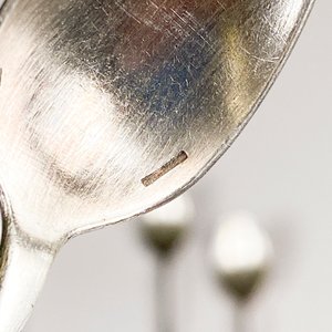 Lote de 4 Cucharitas de Té Metálicas Christofle - imagen 4