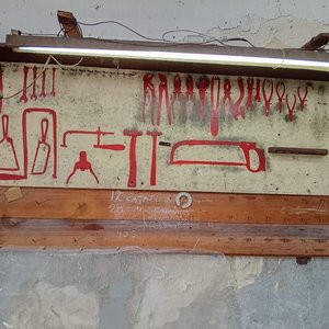 Lote anterior: Tablero Organizador de Herramientas con Luz