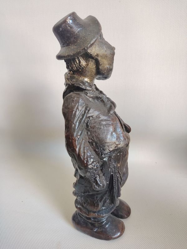 Escultura en barro cocido estilo Molina Campos de 25 cm gaucho - imagen 4
