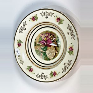 Plato Hondo de Loza Inglesa Alfred Meakin Beige con Guarda Dorada y Escena de Trovador - imagen 4