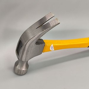 Martillo de Uña con Mango de Fibra Amarillo y Negro - 500 gramos - imagen 3