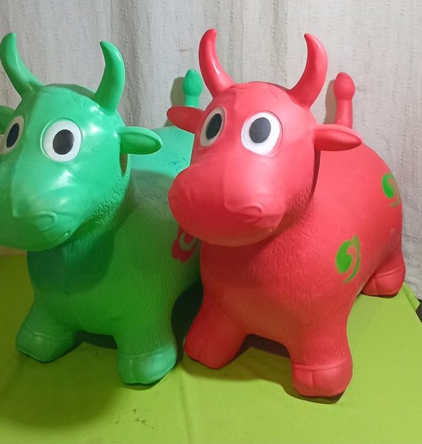 Dos Burros Saltarines Inflables Verdes y Rojos