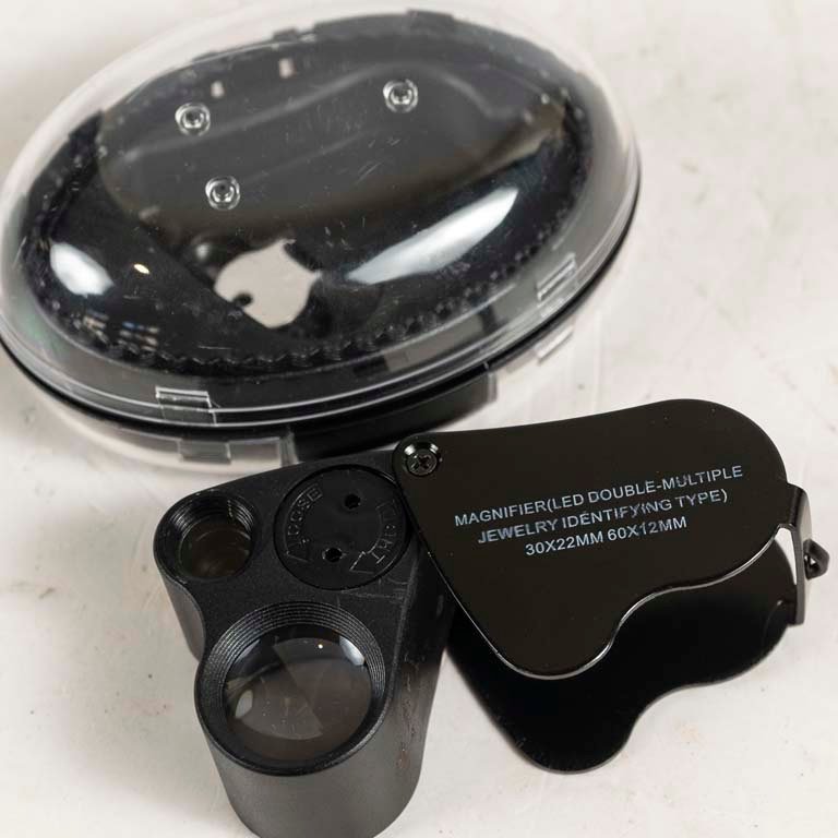 Lupa para joyero doble con luz led - imagen 2