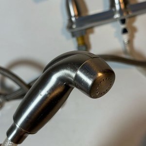 Grifería de Cocina MOEN con Ducha Telefono Integrada - imagen 5