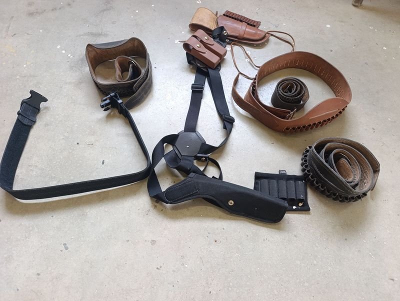 Cinturones y holsters para cartuchos - imagen 2