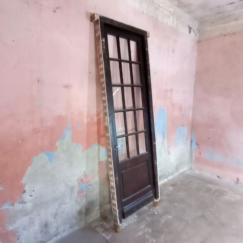 Puerta antigua colonial con vidrio y tablero de pinotea - imagen 3