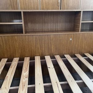 Lote anterior: Cama de 2 Plazas con Respaldo y Estantes