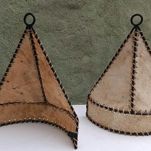 Par de Pantallas Cónicas de Cuero y Metal - imagen 4