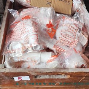 Lote de 30 sifones de goma para plomería - imagen 2