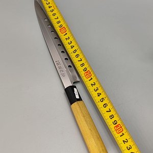 Cuchillo Profesional para Sushi Japonés, Hoja Larga Perforada de Acero Inoxidable y Mango de Madera - imagen 8