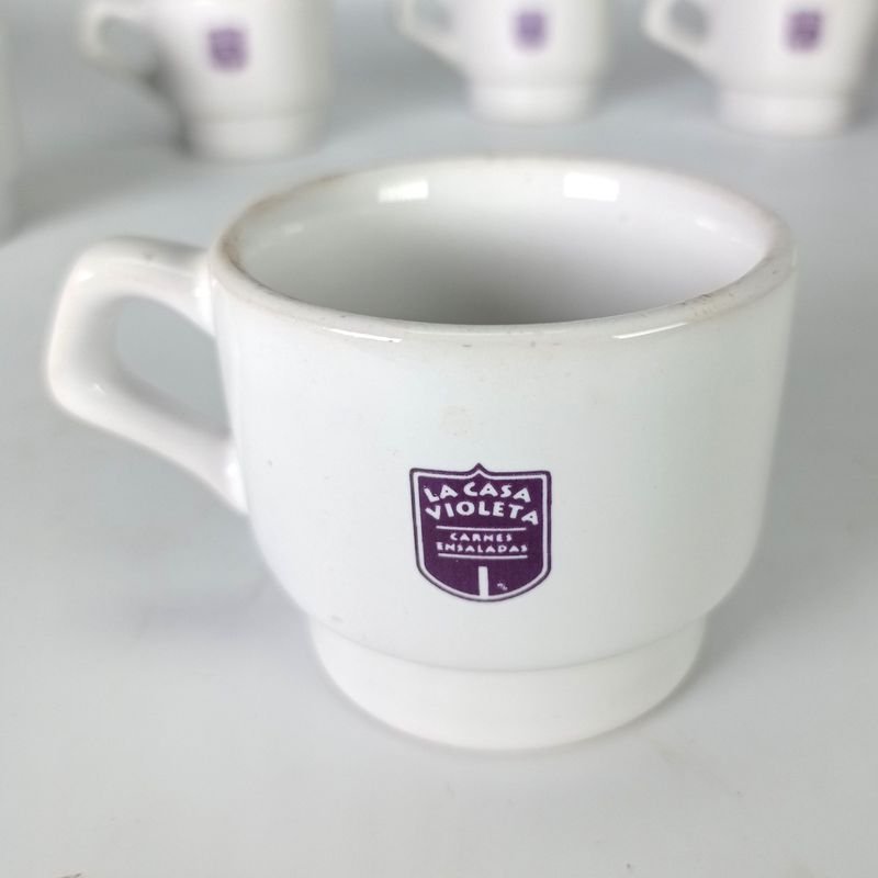 Tazas y tazones de cerámica con logo de la Casa Violeta - imagen 4