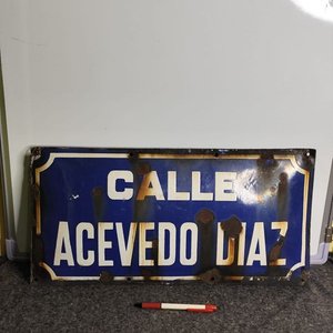 Chapa Esmaltada "Calle Acevedo Díaz" Bombeada - imagen 1