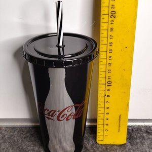 Vaso Coleccionable Coca-Cola Nuevo con Tapa y Sorbete - imagen 4