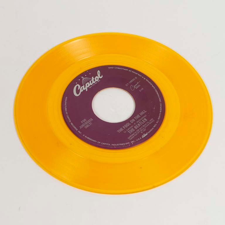 Disco Vinilo Single "The Fool on the Hill" Capitol Amarillo Edición Coleccionista USA