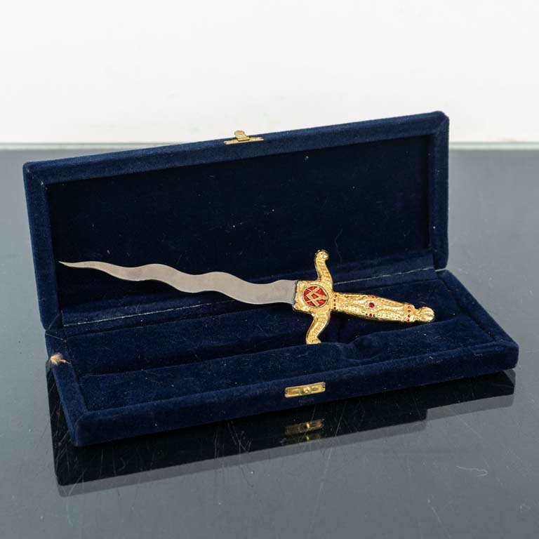 Item 2106559 - Image 0