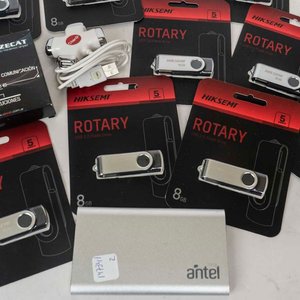 Lote de Pendrives Hiksemi Rotary 8GB, Extensores USB y Cargador - imagen 2