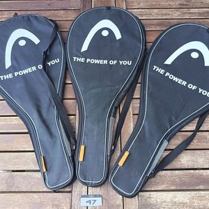Tres fundas para raquetas de tenis HEAD, color negro, con cierres   con detalles de uso - imagen 2