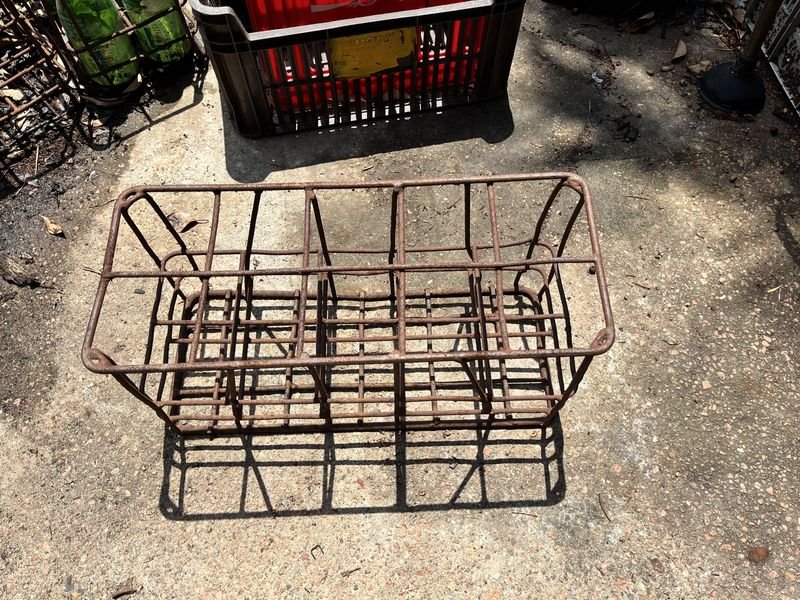 Antiguo canasto de madera para almacenar leche - imagen 2