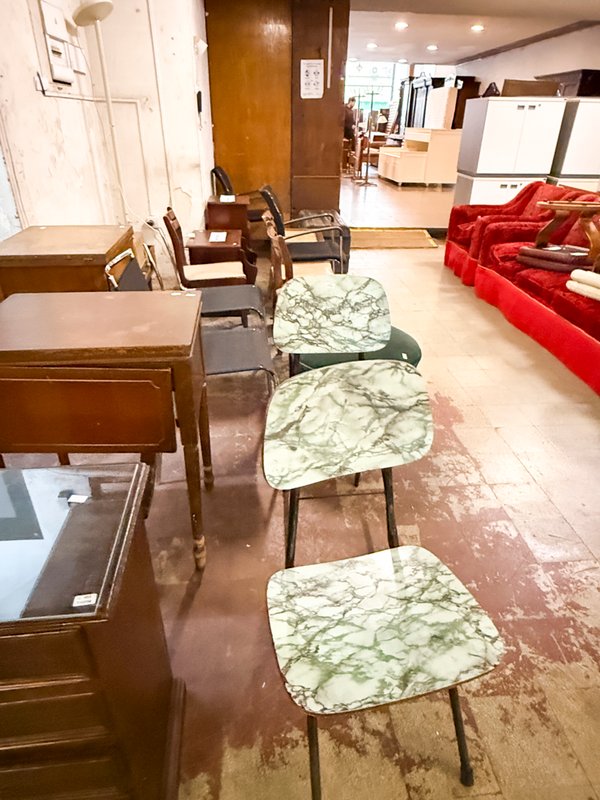 Lote de Muebles y Sillas Estilo Vintage
