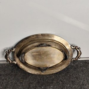 Centro de Mesa Ovalado Italiano en Metal Sellado con Tapa y Asas - imagen 3