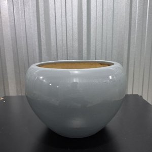 Lote anterior: Maceta Redonda Esmaltada Celeste Grisáceo