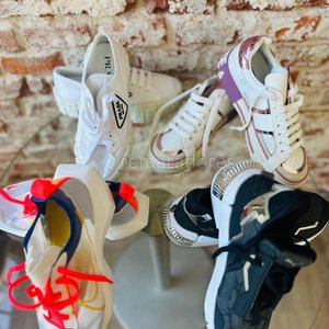 Lote anterior: Zapatillas Deportivas Varias Marcas y Modelos