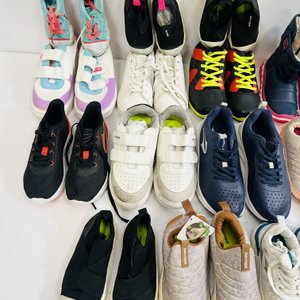 Lote de 21 Pares de Championes Infantiles para Niños y Niñas - imagen 6