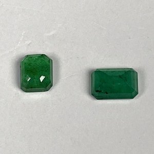 Dos Piedras Esmeraldas Facetadas de 1.5 Quilates - imagen 3