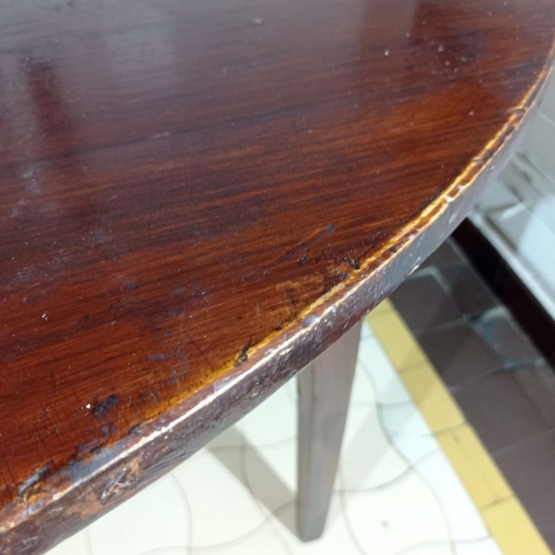 Mesa de madera circular en buen estado - imagen 3