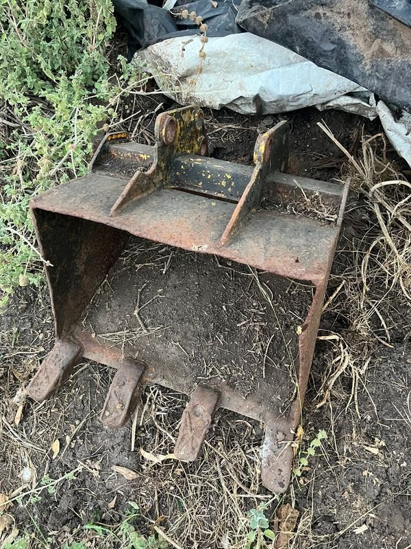Retro tractor para 3 puntos con tachos - imagen 4