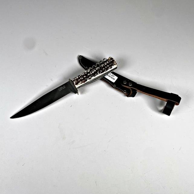 Cuchillo de Acero Alemán con Vaina y Sacacorchos
