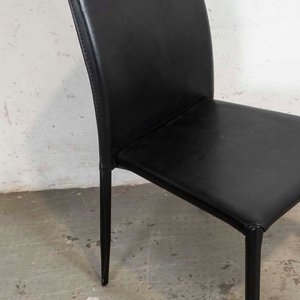 Silla Tapizada Negra y Banqueta Blanca para Baño - imagen 3