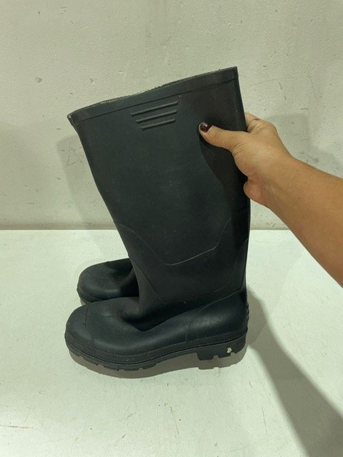 Item 28015 - Image 0