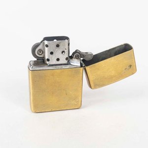 Encendedor Zippo de Bronce Vintage - imagen 2