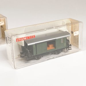 Dos Vagones de Trenes Fleischmann a Escala - imagen 4