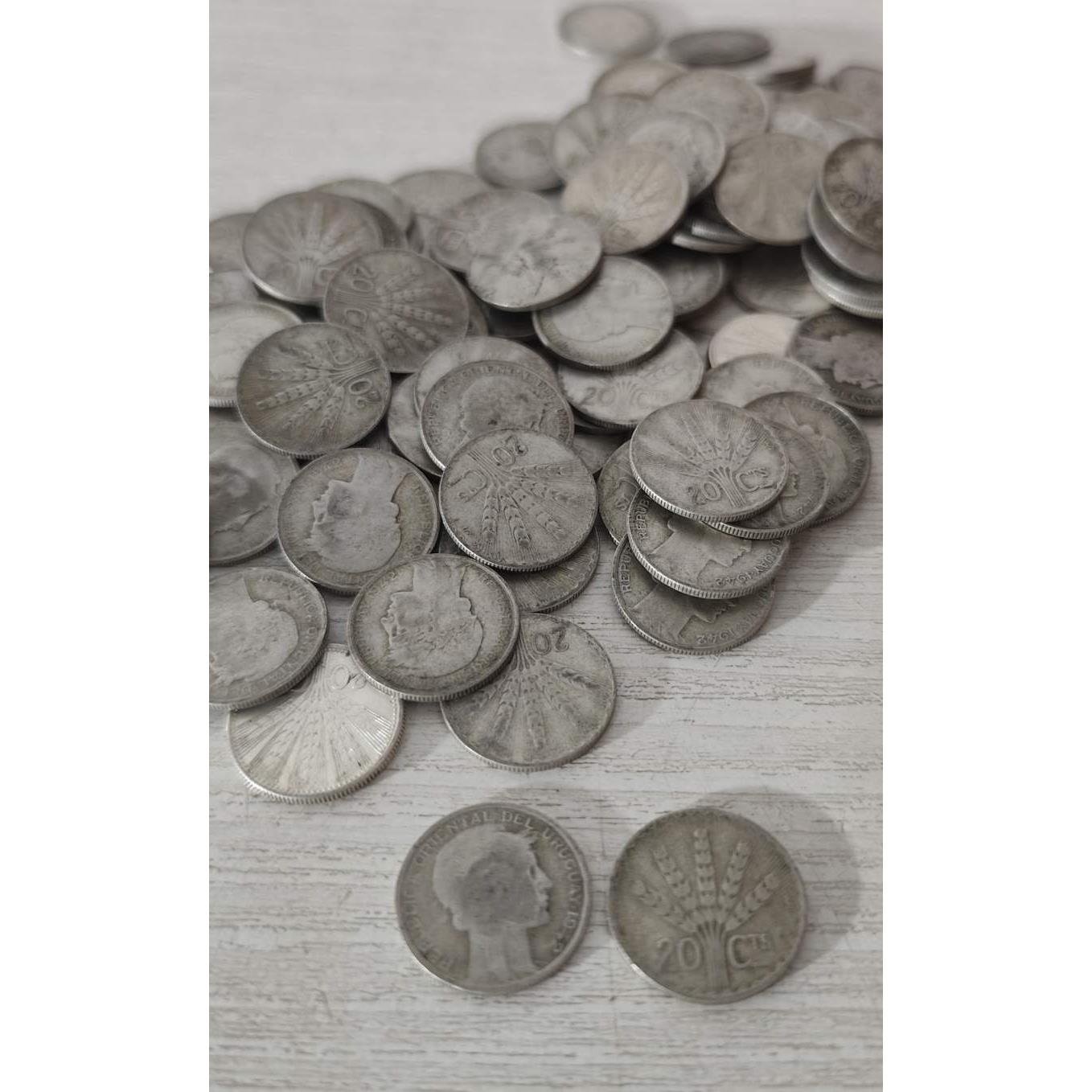110 Monedas Uruguayas de Plata 20 Centésimos Año 1942