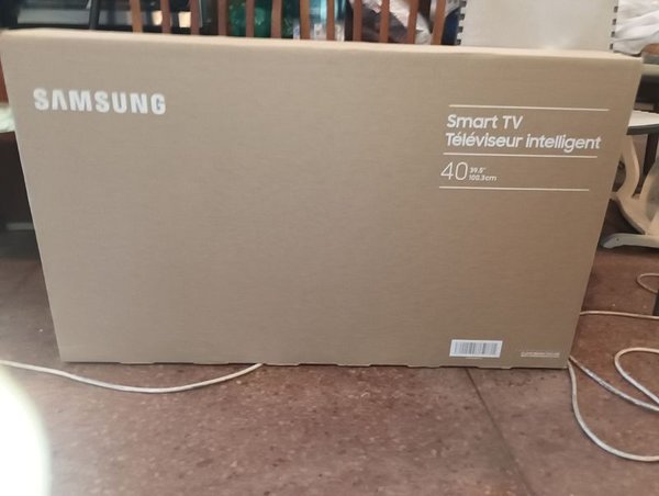 TV Samsung 40" FHD con garantía 1 año - imagen 3