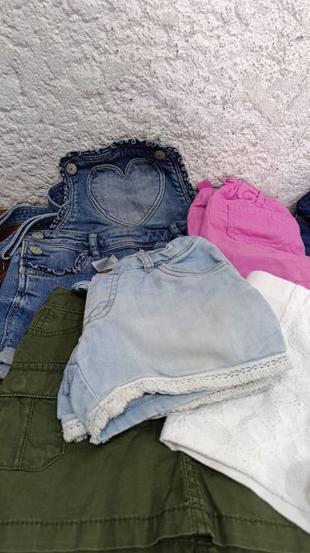 Ropa infantil nueva y elegante - imagen 2