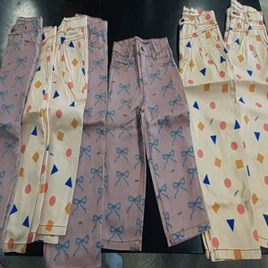 Lote anterior: Jean de Niña Estampado con Moños y Formas Geométricas - Varios Talles
