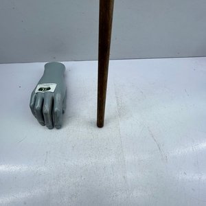 Bastón de Madera y Aluminio con Empuñadura de Caimán - imagen 4