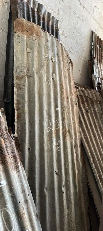 Lote siguiente: Chapas de Zinc Corrugadas en Mal Estado