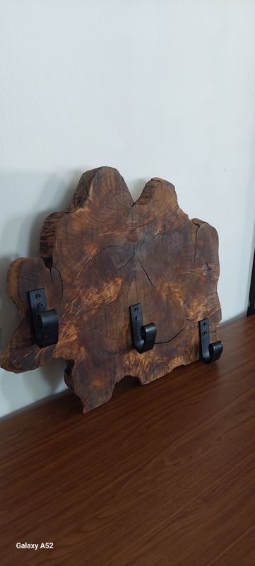 Perchero en madera y hierro raro de 48x40 - imagen 2